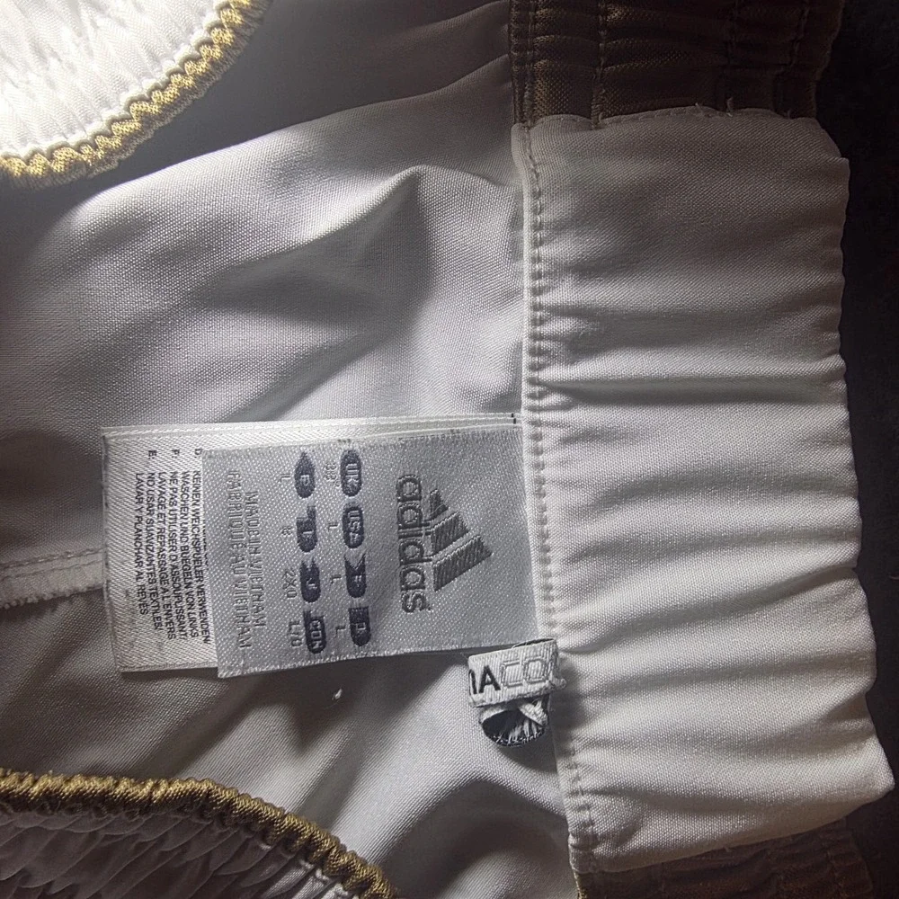 Adidas Real Madrid Home Shorts 2011-2012 Large C1